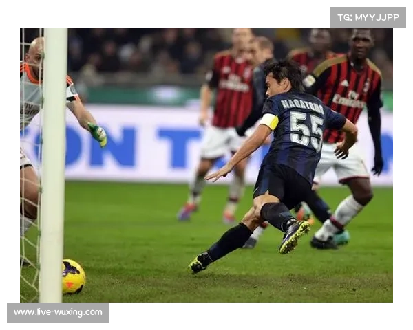 博洛尼亚主场草皮维护，确保比赛条件优化